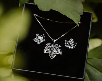 Sieraad esdoornblad sieradenset – sterlingzilveren geoxideerde ketting en oorbellen – op de natuur geïnspireerd, nikkelvrij, cadeau voor haar