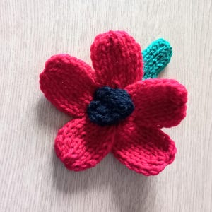 Loom Knitting PATTERNS | Loom Knit a Poppy | Remberance day| Poppies | Flowers | Gifts