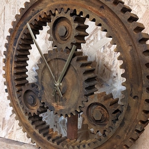 Rusting Cast Iron Gear Box Freestanding Clock