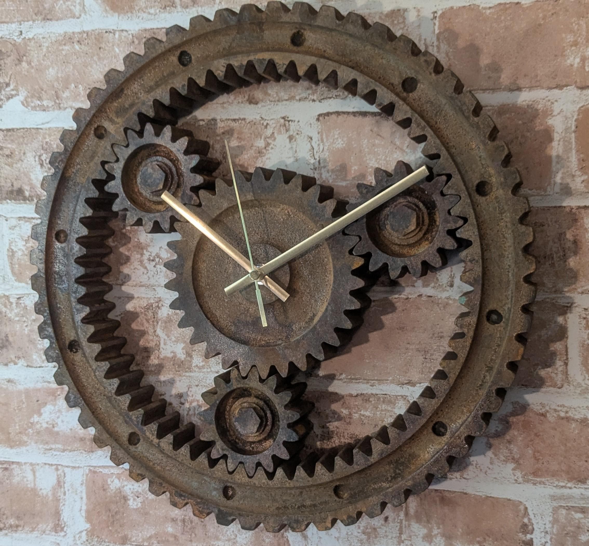 Rusting Cast Iron Gear Box Wall Clock - Etsy, image size:2268x2101