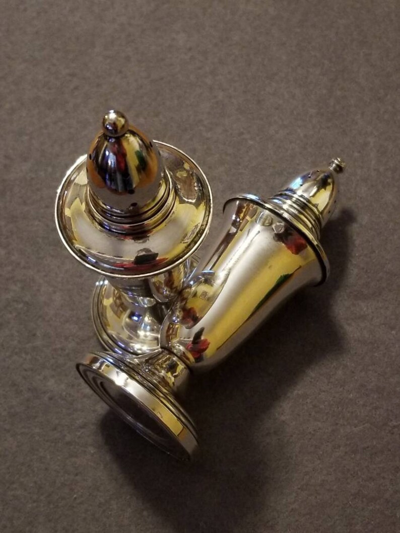 Vintage Sterling Salt /& Pepper Shakers Crown Silver