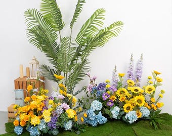 Arreglo floral artificial colorido / Girasoles, rosas e hortensias / Fondo para bodas, decoración para fiestas, exhibición de jardín primaveral