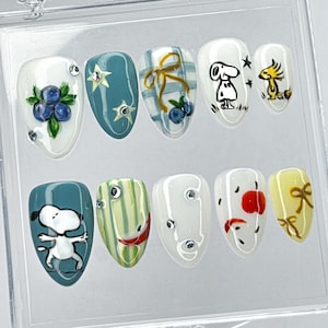 Uñas de Snoopy con dibujos animados, uñas postizas personalizadas con dibujos animados, diseño de uñas de Snoopy, uñas postizas bonitas y creativas, uñas reutilizables, uñas azules