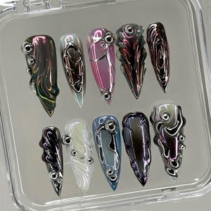 Holographic Chrome Press On Nails,  Metallic Abstract Nail Art, Long Iridescent Nails, Galaxy Inspired Nail Art, Y2k Nails, Chrome nails