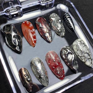 Freestyle 3D Almond Press On Nails, Metallic Chrome Goth Nails Art, Gothic Emo Style Press Ons for Birthday Event Holiday Nails