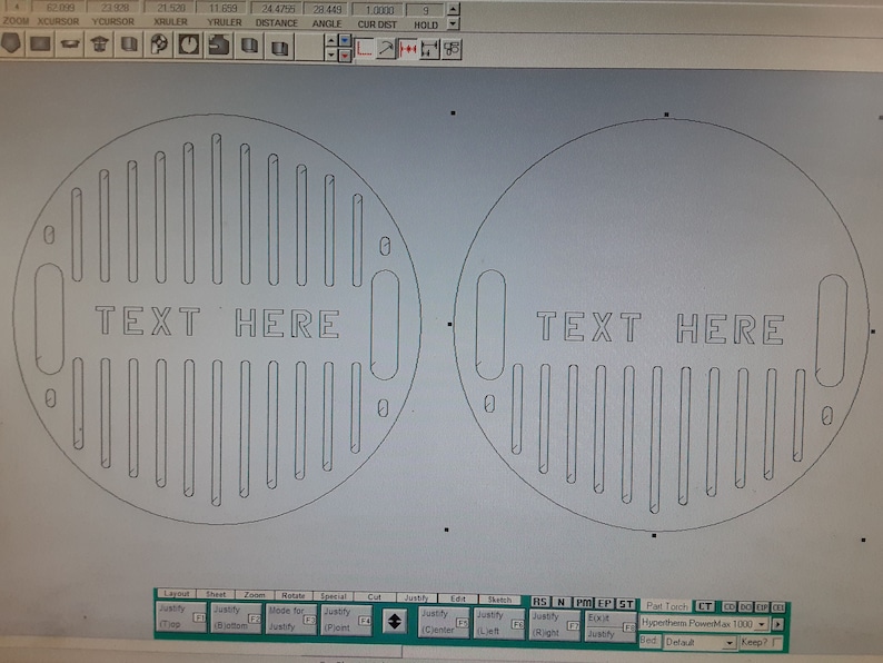 K&ouml;nnte beinhalten: Zwei schwarze und wei&szlig;e kreisf&ouml;rmige Designs mit einem Gittermuster und dem Text "TEXT HERE" in der Mitte.