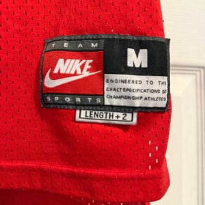 Vintage 90s Nike Chicago Bulls Michael Jordan #23 Basketball Jersey NBA - Size M +2 Length (17x22) image 2