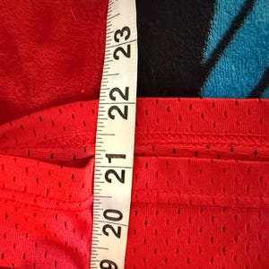 Vintage 90s Nike Chicago Bulls Michael Jordan #23 Basketball Jersey NBA - Size M +2 Length (17x22) image 9