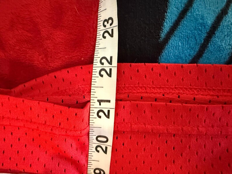 Vintage 90s Nike Chicago Bulls Michael Jordan #23 Basketball Jersey NBA - Size M +2 Length (17x22) image 9