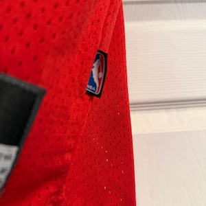 Vintage 90s Nike Chicago Bulls Michael Jordan #23 Basketball Jersey NBA - Size M +2 Length (17x22) image 3