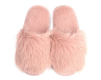 VERY PERI Cozy Chic Fuzzy Slippers for Girl's - Fizzy Hair Top with Faux Fur Body, Comfortable & Relaxing