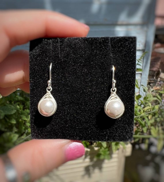 Silver Tone Earrings Big Bold Dangle Drops Clip on Aluminum Ball Beads -  Etsy