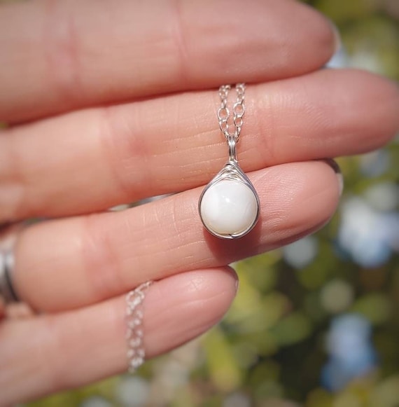 Silver mother sale of pearl pendant