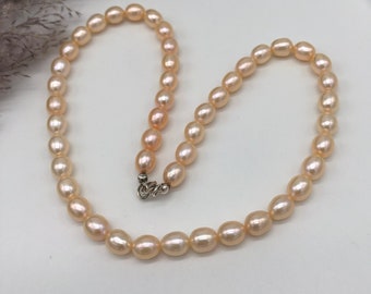 ★VINTAGE HOLLYWOOD★ Petit Pearl Rose Necklace_VH2435NE009M il_340x270.3427409413_ebdj.jpg