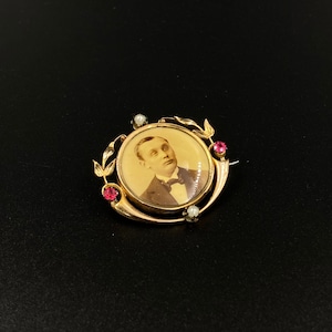 Antique Biedermeier foam gold medallion brooch, picture frame with photo, photo brooch with ruby and pearls, devotional gift