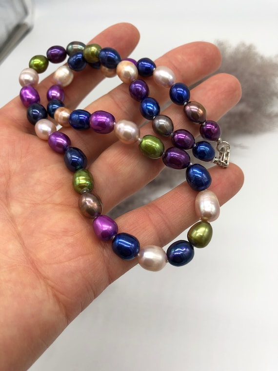 Short Multicolored Pearl Necklace, Old Necklace With Colorful