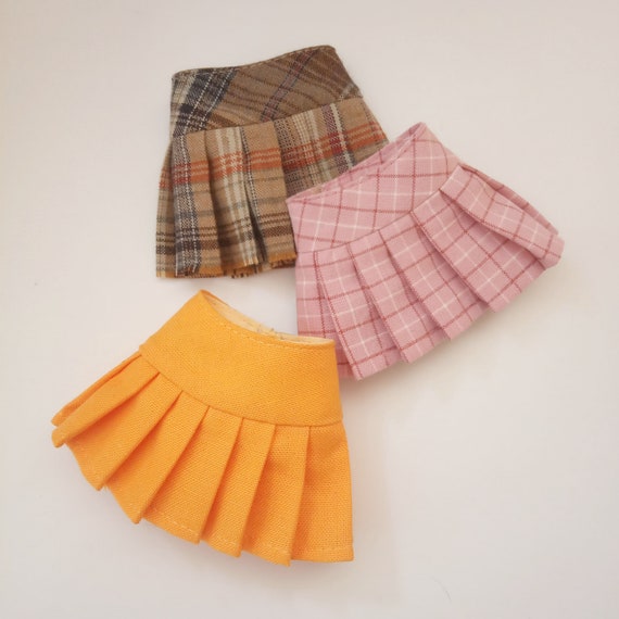 Pleated skirt for Paola Reina