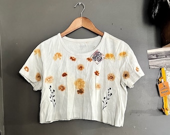 Eco Printed cropped tee shirt hand dyed with real flowers