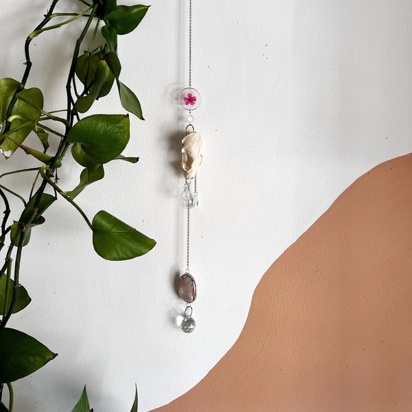 Mink skull sun catcher with real wildflower and crystal Curiosity & oddities