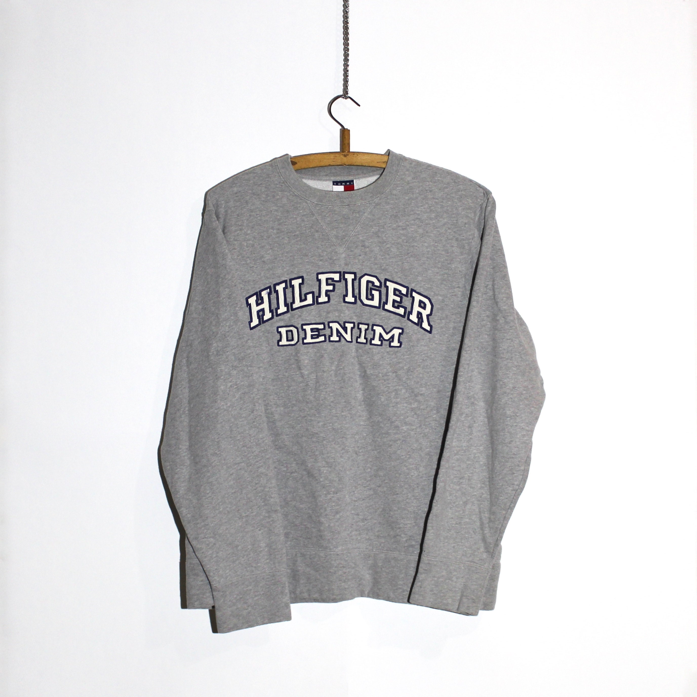 vintage tommy hilfiger crew neck