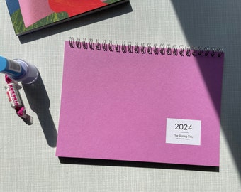 Calendrier de bureau 2024 en papier recyclé Rose