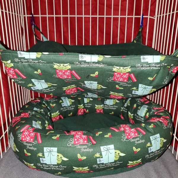 Star Wars Mandalorian Child Christmas Ferret Den cage set: reg basket and bed