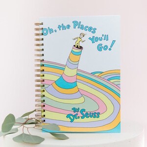 Regalo de graduación/bautizo/bautismo/Oh los lugares a los que irás por Dr Seuss New Journal Notebook