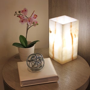 Elegant White Onyx Desk Lamp with a Hint of Golden Natural Veins, 12&quot;