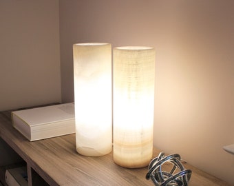 White cylindrical Onyx table lamp - 12 inch - Minimalist elegance