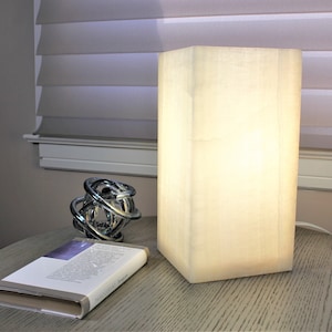 White square Onyx desk lamp - 12 inch - A cube of light