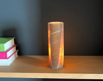 Natural Onyx accent lamp with brown veins, 12"