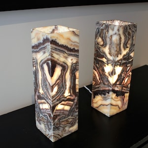 Deep Earth Onyx desk lamp, 16" - The wonder of Nature