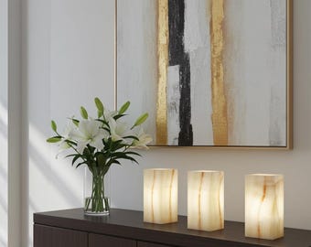 Accent lamp in Natural White Onyx, 12" - Fine elegance