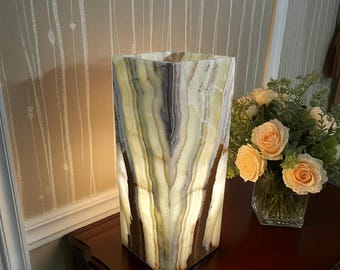 Green Onyx Table Lamp with Natural Parallel Veins – 6" x 16" | Handcrafted Stone Lighting