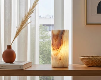 White-Golden Brown Onyx Table Lamp – Handcrafted Stone Lighting (6" × 12")