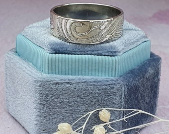 Etched wave silver band ring