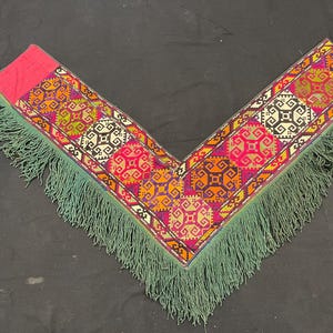Uzbekistan lakai fine silk embroidery segusha wall hanging 80x80 cm 31&#39; x 31&#39; Free shipping