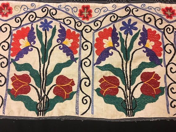 Vintage Tajikistan Silk Embroidery Wall Hanging, Floral Suzani