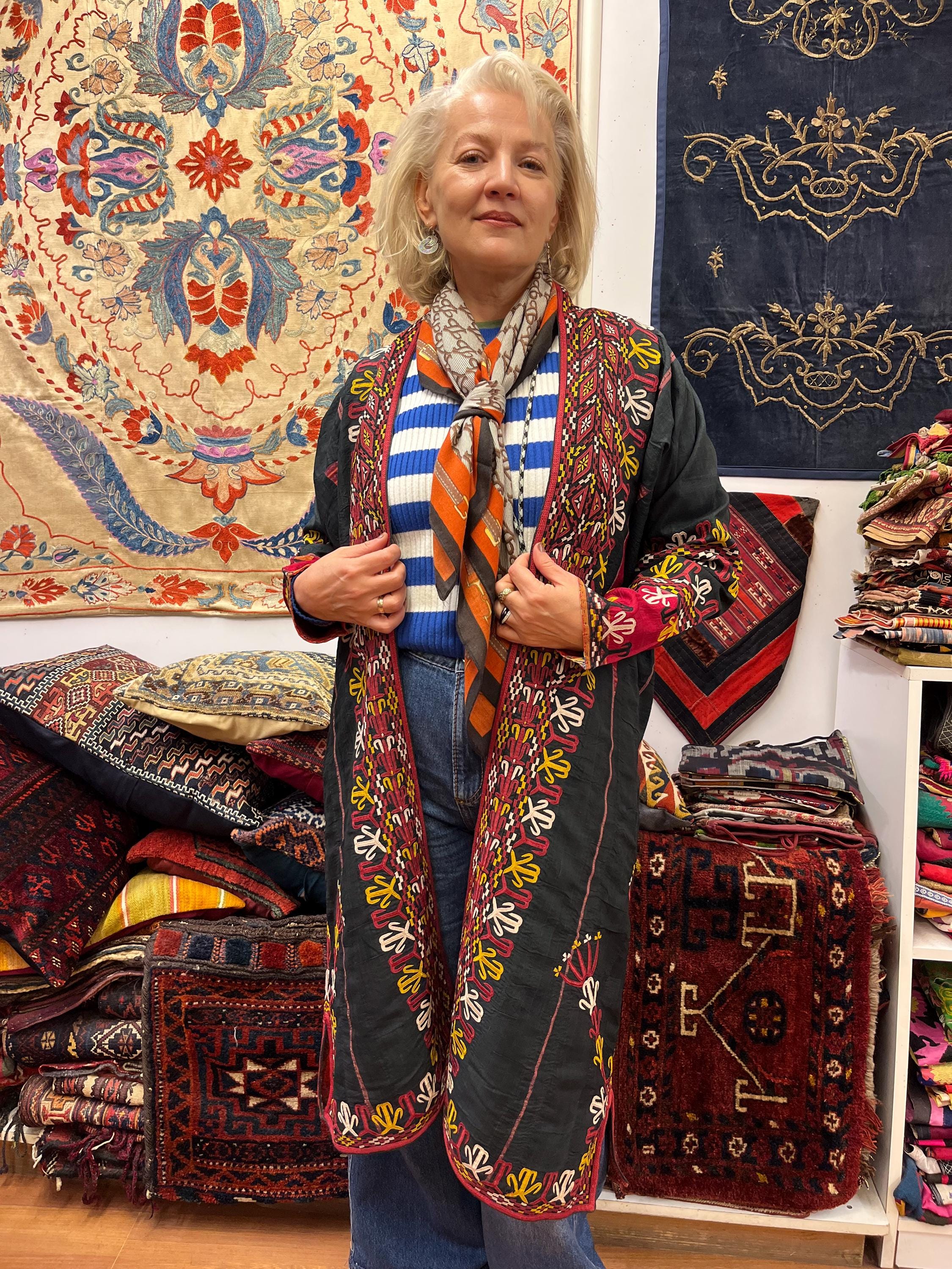 Vintage Turkmenistan Traditional Clothing Handmade Silk Embroideri