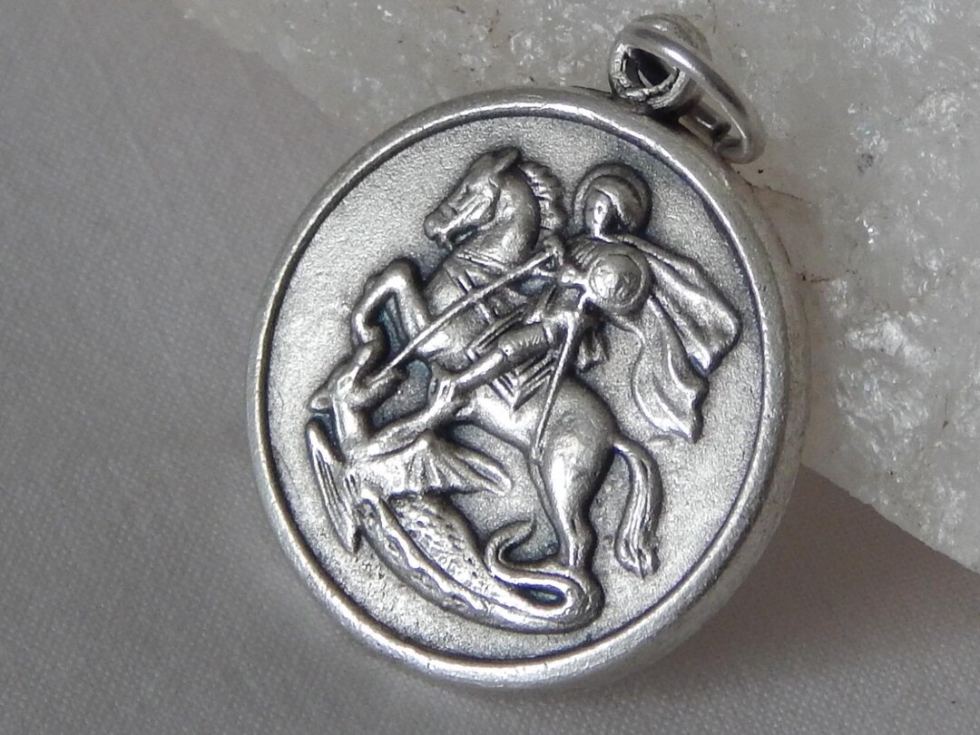 Médaille Vierge De Billard En étain - Coffret Avec Présentoir - XXème Siècle