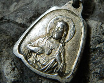 Vintage Silvered Montmartre Sacred Heart of Jesus Medal #118