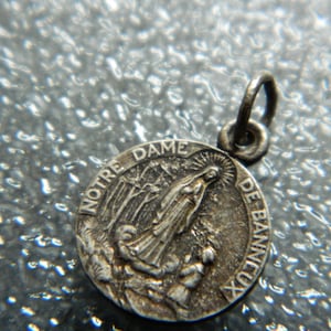 Antieke Religieuze Verzilverde Notre Dame de Banneux Medaille #243