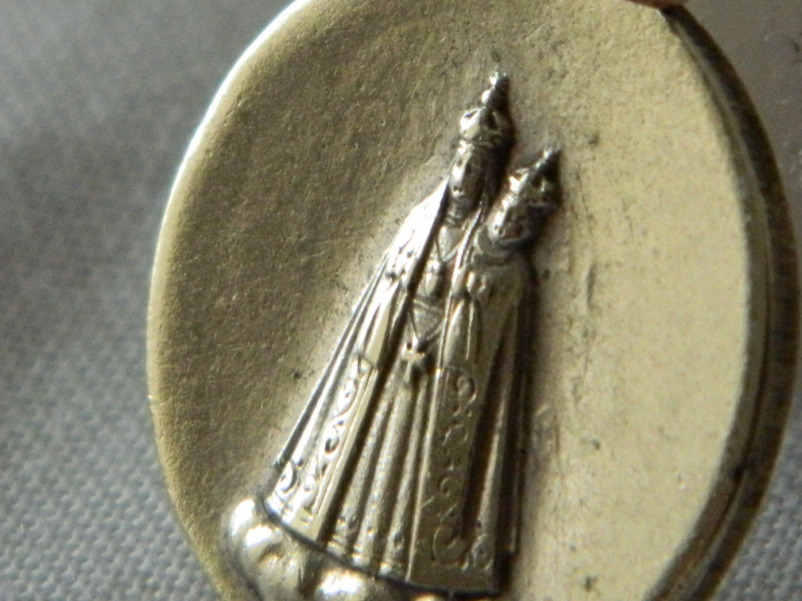 Antique Religious Notre Dame De Hal, Our Lady of Hal Sacred Heart Medal ...