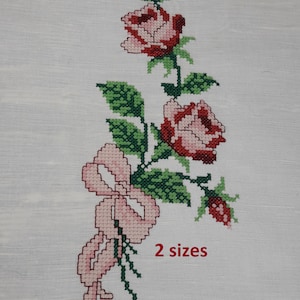 Bouquet de roses avec un design de point de croix arc pour broderie à la machine 2 tailles