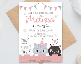 Op de afbeelding: Roze en grijze verjaardagsuitnodiging met een katten thema. De uitnodiging luidt: "Doe mee met een miauw-geweldige dag! Melissa wordt 5. Zaterdag | 30 | Juni | 14:00-16:00 uur bij Melissa 123 Main Street - Vancouver, BC 456789 RSVP naar 123-456-7890 voor 20 juni".