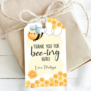 Etiqueta de agradecimiento de cumpleaños de abeja de miel DIGITAL / Etiqueta de regalo de baby shower / Etiqueta de regalo personalizada de Bee-Day / Descarga de archivo imprimible EDITABLE A121