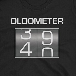 Oldometer 39-40 Shirt - Awesome & funny gift for someone turning 40 years old - Short-Sleeve Unisex T-Shirt
