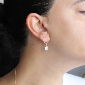 18K Gold Topaz Stud Earring,Handmade Gemstone Blue Topaz Gold Earrings,December Birthstone Earring,Unique Gold Stud Earring,Valentine Gifts