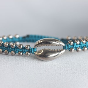 Silver Cowrie Shell Bracelet, Ocean Inspired Jewelry, Beaded Summer Stacking Bracelet, Shell Adjustable Bracelet Handmade Gifts for Her