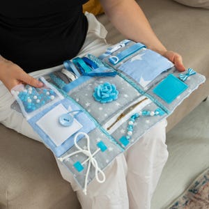 Dementia Fidget Mat – Soft Sensory Lap Blanket for Alzheimer’s Dementia, Fiddle Activity Quilt, Occupational Therapy Tool, Nursing Home Gift